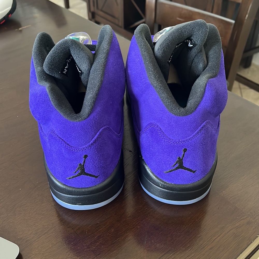 Jordan 5 Retro Alternate Grape - image 3